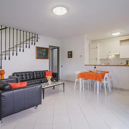 Lucerna Due-3 By Interhome בית נופש *